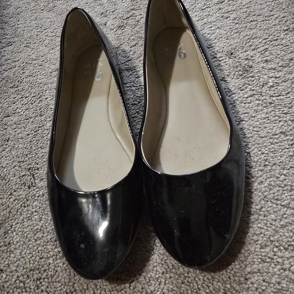 Mix No. 6 Shiny Black Women's Flats